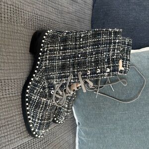 Very good condition Stuart weitzman boots